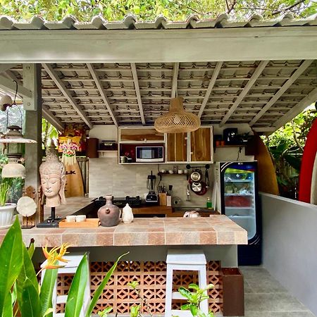 Blue Waves Balangan Homestay 울루와뚜 외부 사진