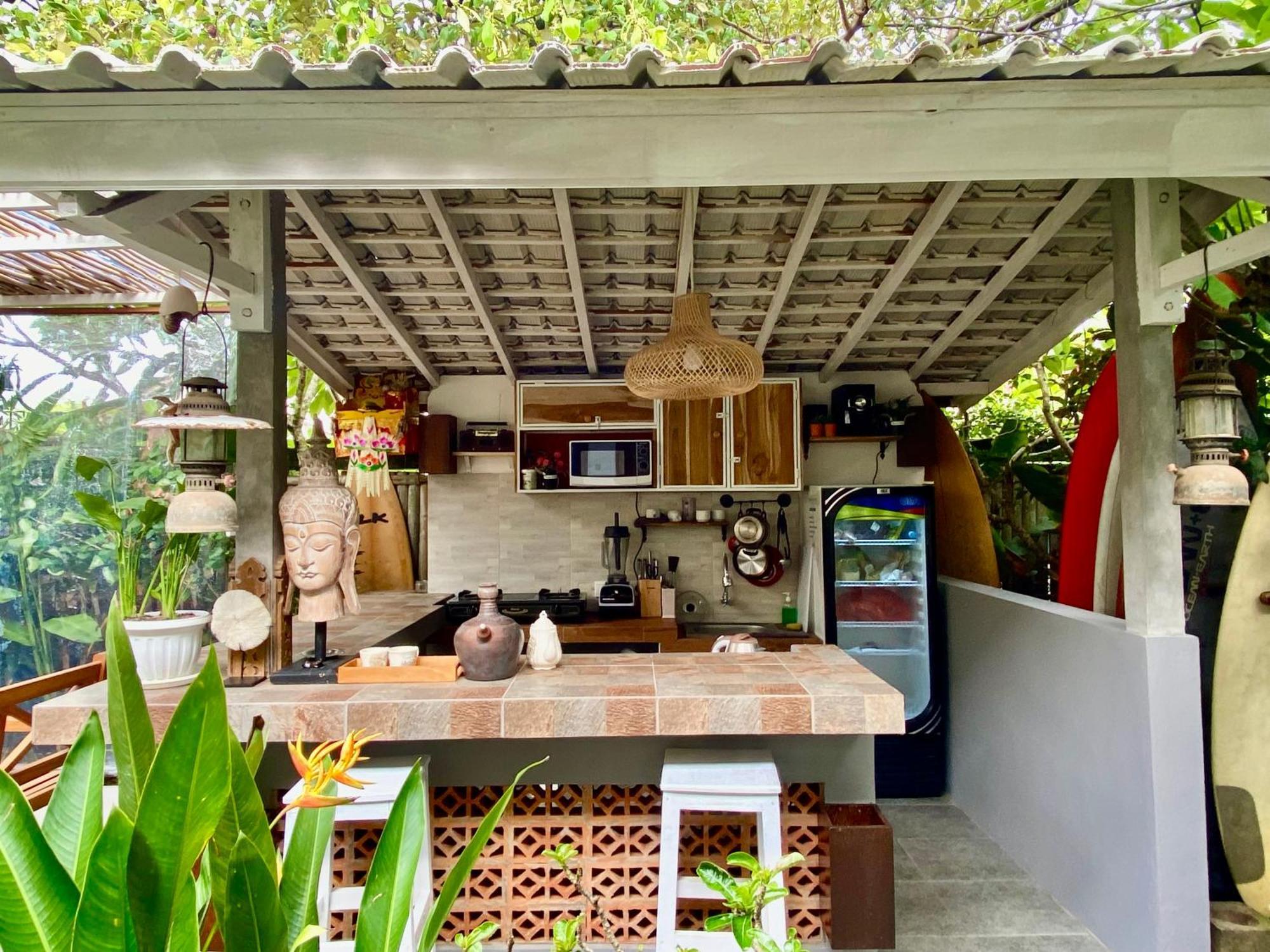Blue Waves Balangan Homestay 울루와뚜 외부 사진