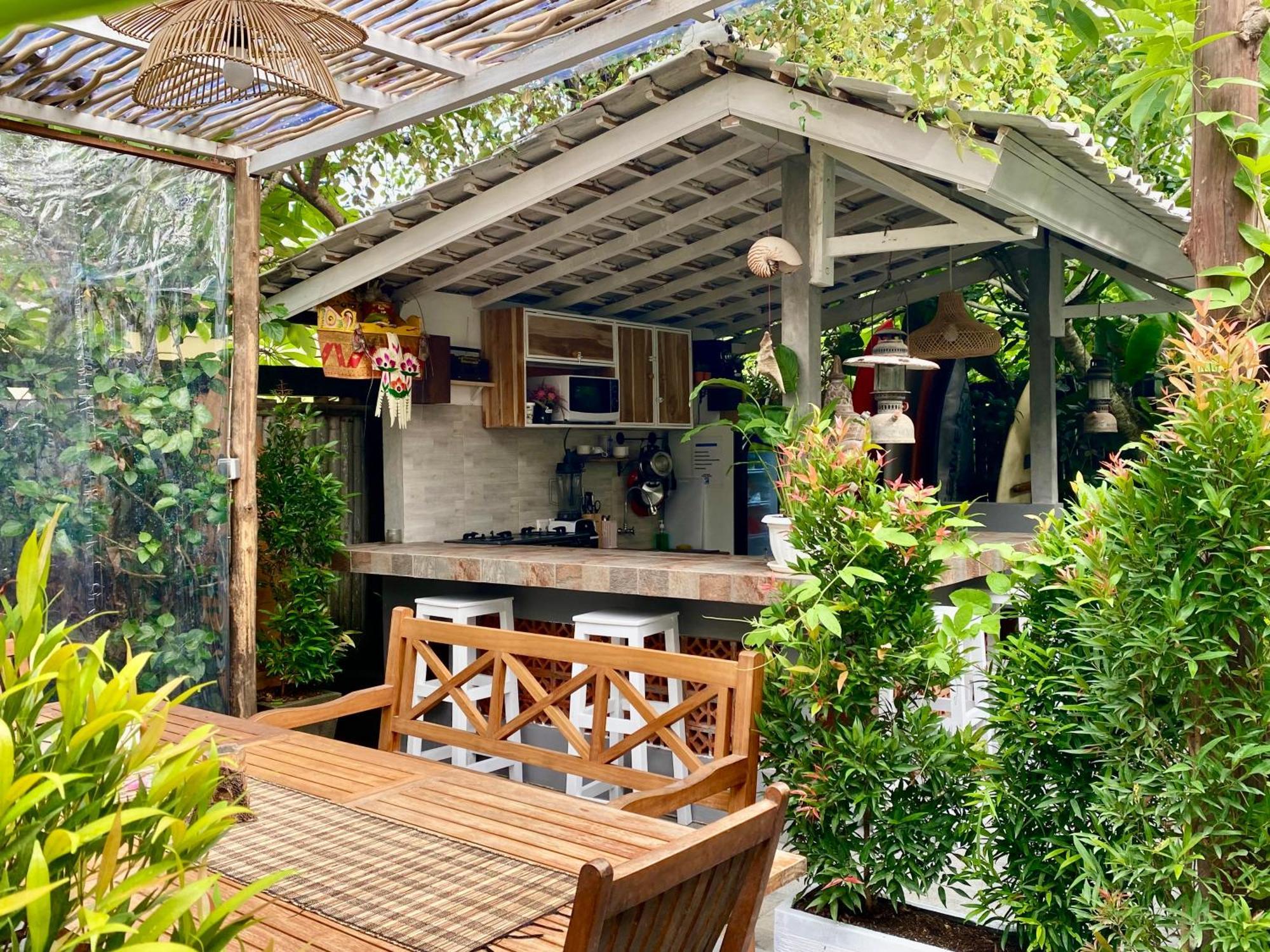 Blue Waves Balangan Homestay 울루와뚜 외부 사진